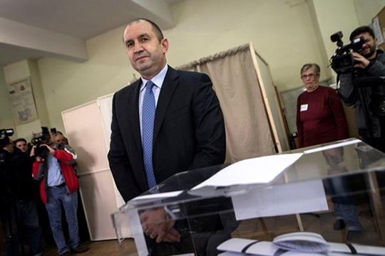 Բուլղարիայի նախագահական ընտրություններում առաջատար է ռուսամետ թեկնածուն