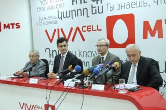 Համացանցի համահիմնադիր Լուի Պուզենը ՎիվաՍել-ՄՏՍ-ում հանդիպել է ՏՀՏ համայնքի հետ