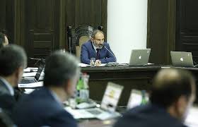 Կառավարության նիստն` ուղիղ