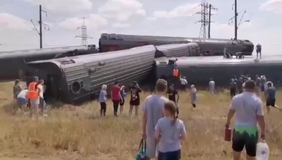 В Волгоградской области сошел с рельсов пассажирский поезд