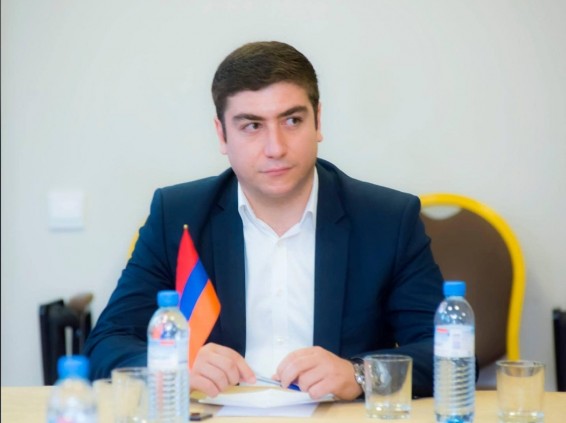 Պոպուլիզմ, թե՞ չոր հաշվարկ. ինչո՞ւ Նիկոլ Փաշինյանը հրաժարվեց հանրաքվե անցկացնելու գաղափարից