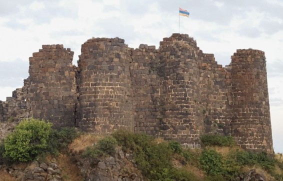 Азербайджанские фальсификации по поводу Амберда