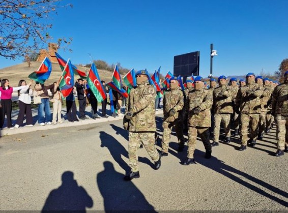 В Степанакерте состоялось шествие по случаю «Дня победы»