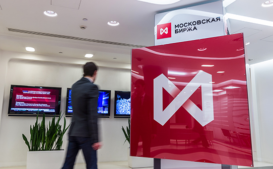 Московская биржа приостанавливала торги на валютном рынке