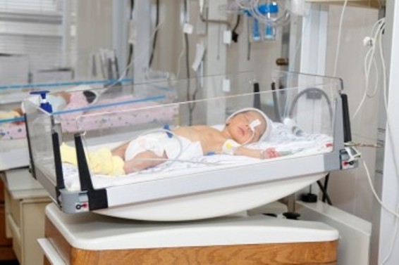 Քաջարանցի նորածինը՝ «Մուրացան» հիվանդանոցային համալիրի մասնագետների հոգատար ձեռքերում