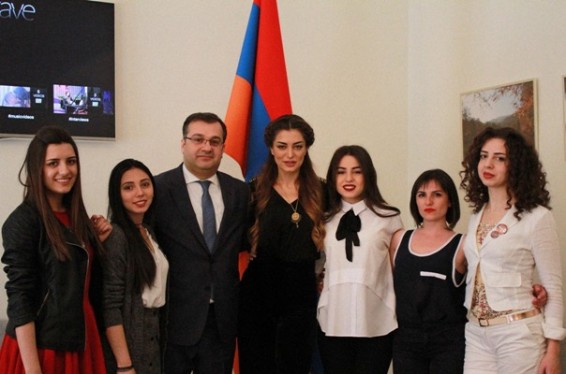 Photo. «Եվրատեսիլ-2016»-ի հայաստանյան պատվիրակությունը հյուրընկալվել է Շվեդիայում ՀՀ դեսպանատանը