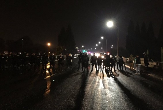 Афроамериканец открыл стрельбу по людям во время митинга в Портленде