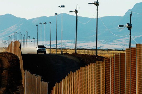 Թրամփը հաստատել է Մեքսիկայի հետ սահմանին պատ կառուցելու պլանները