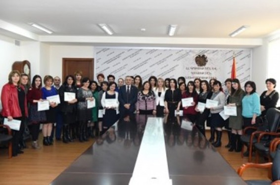 Հավաստագրեր` «Հեռավար ուսուցում կազմակերպելու հմտություններ» դասընթացի մասնակիցներին