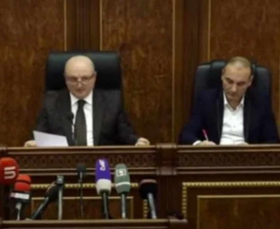 Վարդան Ղուկասյանը «Ապրելու երկիր» կուսակցության թեկնածու Կարեն Մալխասյանին պաշտոն է տվել