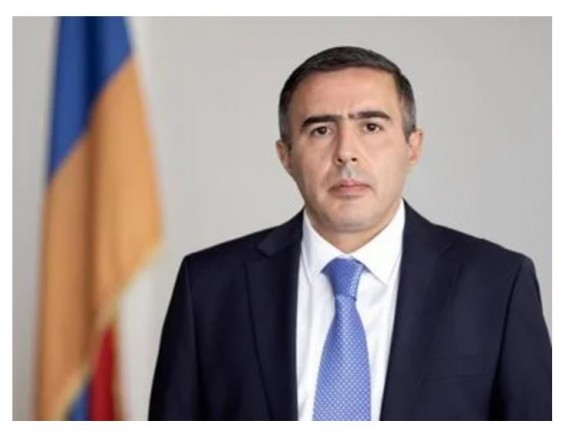 Глава офиса второго президента Армении: Думаю, Ален Симонян имеет статус азербайджанского шпиона и турецкого агента
