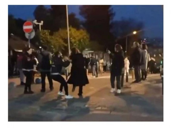В ходе беспорядков у университета в Стамбуле задержаны около 100 студентов: пострадали 13 полицейских