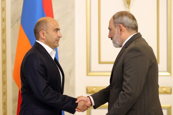 «Պատիվ ունեմ» խմբակցությունը դեմ է Նիկոլ Փաշինյանին «Նիկոլ Փաշինյան 2»-ով փոխարինելու գործընթացին