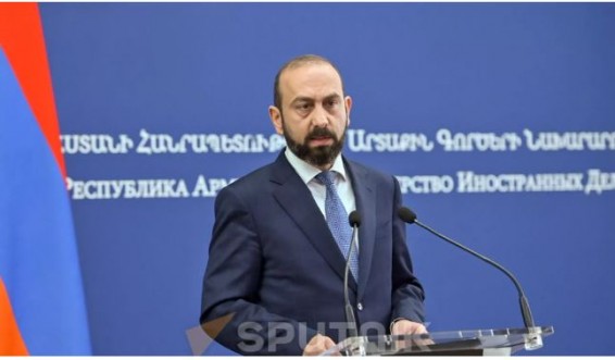 Ереван не намерен переформатировать союзнические отношения с Россией - глава МИД