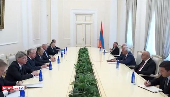 Президент РА принял Сергея Лаврова:  Полезный, откровенный разговор, не пытаясь «затушевывать» какие-то нюансы