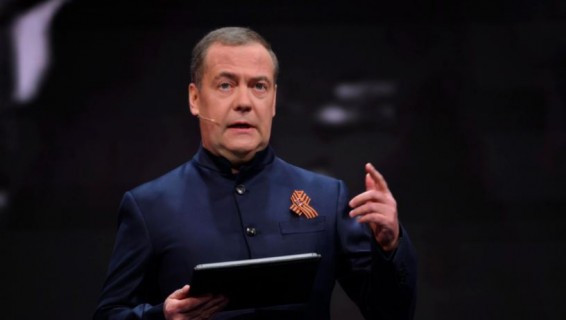 Медведев: буферная зона займёт почти всю Украину, если помощь Киеву продолжится