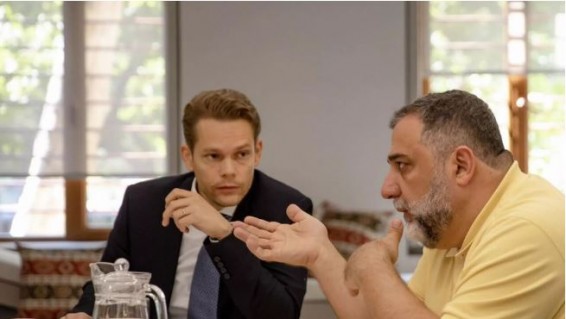 Ваше мужество нас вдохновляет – сын Азнавура о Рубене Варданяне