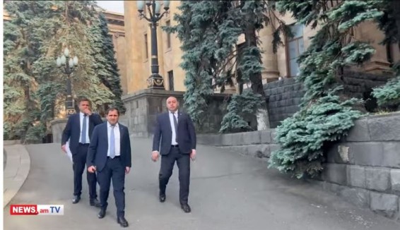 Министр обороны Армении об обстреле Хознавара: В Баку отказались признаться, что это сделали они