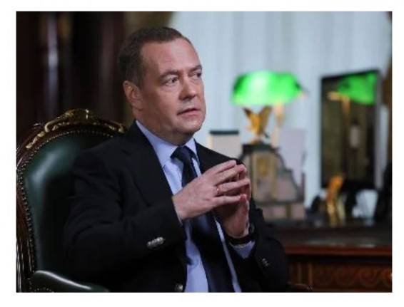 Дмитрий Медведев: Мы с нетерпением ожидаем экономического краха Германии