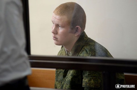 Գյումրիում շարունակվում են Ավետիսյանների ընտանիքի սպանության մեջ մեղադրվող Վալերի Պերմյակովի գործով դատական նիստերը