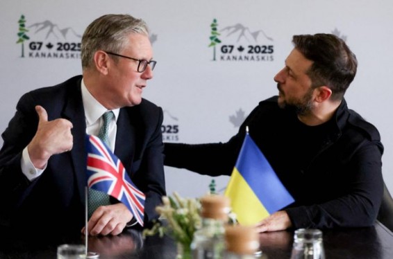 Стармер обсудил с Зеленским переход к новому этапу содействия Украине