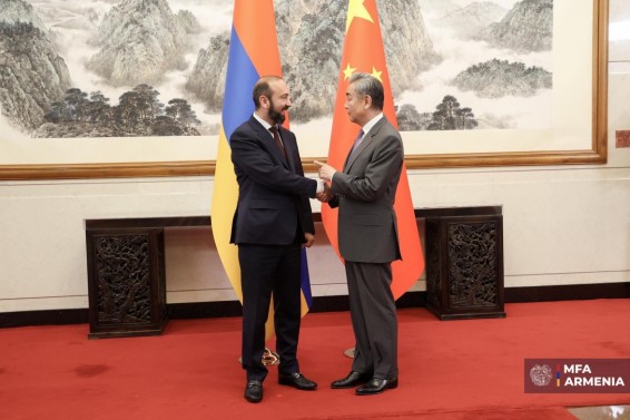 Մեկնարկել է Հայաստանի և Չինաստանի ԱԳ նախարարների հանդիպումը