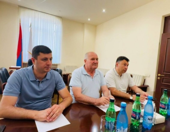 ՀՀԿ գրասենյակում քննարկվել է արցախցիների իրավունքների պաշտպանության խնդիրը