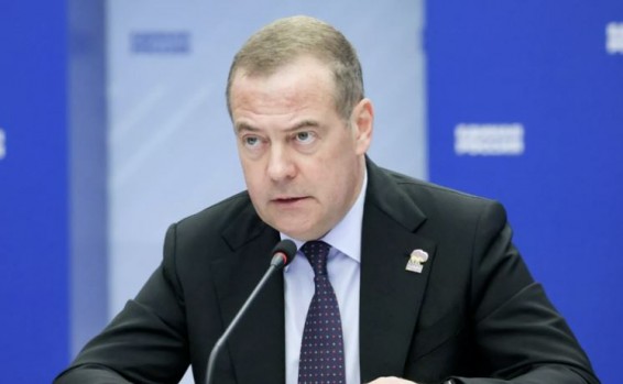Медведев: удары по объектам на Украине будут наноситься с возрастающей силой
