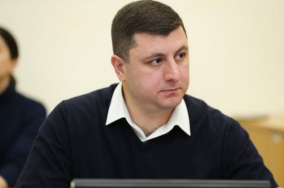 Իշխանությունը «ամրոցի դարպասները» բացելուց է խոսում, իսկ դա ոչ թե տնտեսական զարգացման, այլ ՀՀ ներխուժման մուտքն է. Աբրահամյան