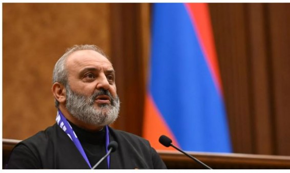 Архиепископ Галстанян подал в суд на депутата от 