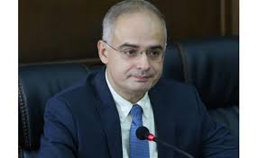 Գործ ունենք ՀՀ-ն կառավարող ծաղրածուի՞, թե՞ ծանր ապրումներով հոգեկան հիվանդի հետ՝ այդքան էլ կարևոր չէ. Զուրաբյան
