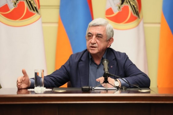 Շարունակելու ենք իմպիչմենտի գործընթացը, ցանկացած ընդդիմադիր ուժի հետ գործակցության եզրեր տեսնում ենք․ Սերժ Սարգսյան (Տեսանյութ)