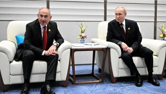Путин встретился с Пашиняном в Китае