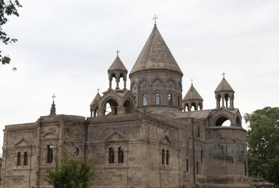 Դատարանը, արդարադատություն իրականացնելու փոխարեն, ակնհայտորեն միացել է իշխանությունների հրահրած հակաեկեղեցական արշավին. Մայր Աթոռ