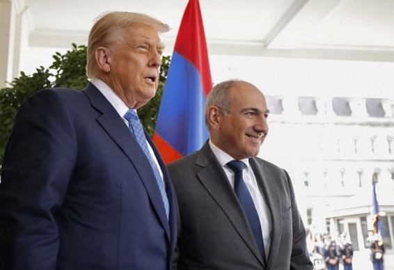Не могу опубликовать свои телефонные контакты: Пашинян - о номере WhatsApp Трампа