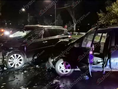 Վանաձորում բախվել են Toyota Rav4-ը և Opel Zafira-ն․ կա 3 վիրավոր