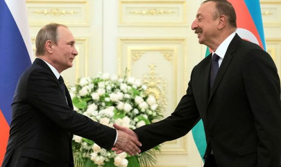 Алиев поздравил Путина «без лишней огласки»