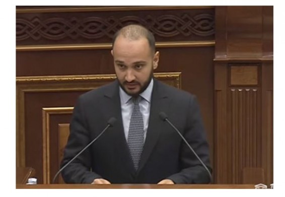 Власти Армении хотят ввести людей в заблуждение: Депутат о проекте по искусственному сокращению госдолга
