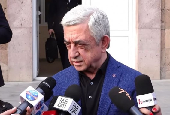 Серж Саргсян: «как только Верховный Патриарх хоть полслова скажет в любой церкви, мы готовы быть там»
