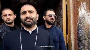 Տեր Արամը օծյալ հոգևորական է. կարգալույծ եղած Տեր Արամի «պատարագին» մասնակցեց նաև Տեր Տարոնը