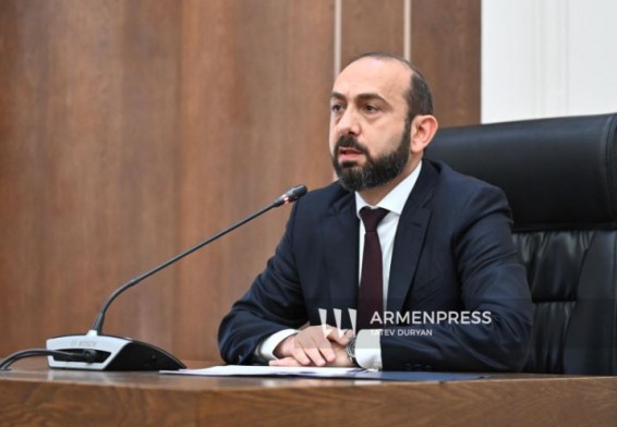 Почему Ереван одобрил две статьи мирного соглашения с Баку, с которыми изначально не соглашался