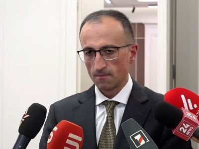 Արմեն Սարգսյանը հրաժարական տվեց, քանի որ երկրորդ երկրի քաղաքացիություն ուներ. Արսեն Թորոսյան