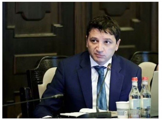 Минфин: Зарплаты сотрудников музеев и библиотек в Армении за счет госбюджета не будут повышены