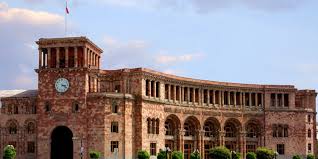 Կառավարության նիստի օրակարգում 44 հարց է, որից 41-ը չի զեկուցվում. ևս 2 հարց գաղտնի է (ուղիղ)