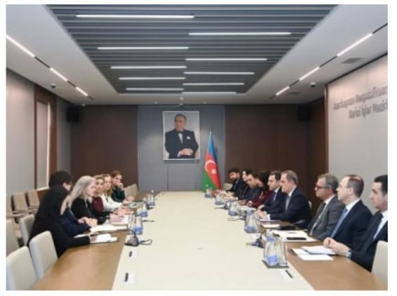 Байрамов обсудил с заместителем госсекретаря США мирный процесс между Арменией и Азербайджаном