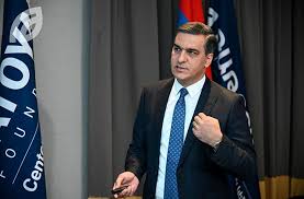 Պետականամետությունը չի կարող արտահայտվել եկեղեցու վրա ճնշում գործադրելով․ Թաթոյան