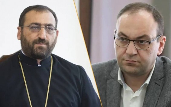 Այսօր, 10:20 Վահագն Ալեքսանյանին և նրա ՔՊ-ական գործընկերներին հորդորում եմ զերծ մնալ Արշակ Սրբազանի հասցեին ակնհայտ սուտ ու կեղծ տեղեկություններ տարածելուց. փաստաբան