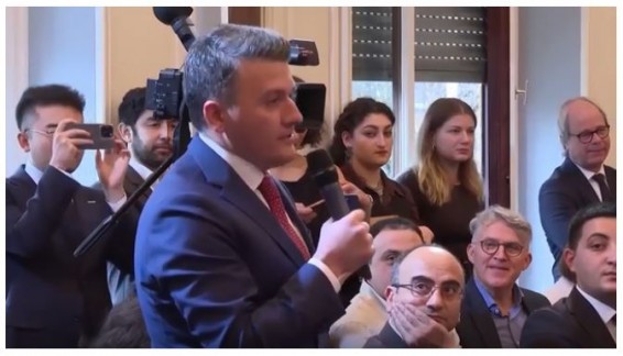 Посол Азербайджана обратился к Пашиняну на армянском во время встречи в Берлине