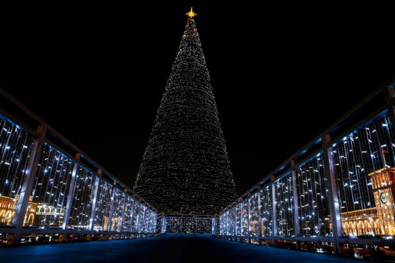 Դեկտեմբերի 14-ին կվառվեն գլխավոր տոնածառի լույսերը