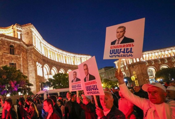 Деятельность Самвела Карапетяна положительно оценивают почти 54% респондентов соцопроса в Армении